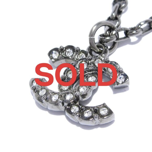 CHANEL - Black Cream Clear Hardware Fake Pearl Rhinestones Necklace 646-070725 - Picture 1 of 6